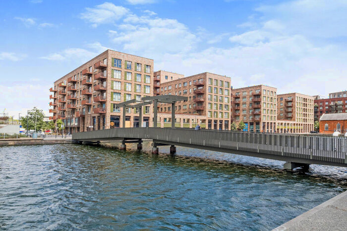 2 Bedroom Apartment To Rent In Rendel Apartments, Royal Albert Wharf, E16