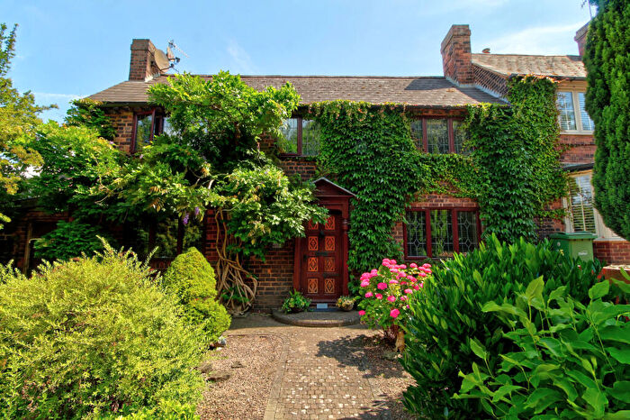 4 Bedroom Cottage For Sale In , High Street, Stourbridge, DY8