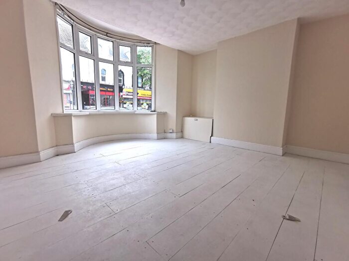 1 Bedroom Flat To Rent In Brynymor Road, Brymill, SA1