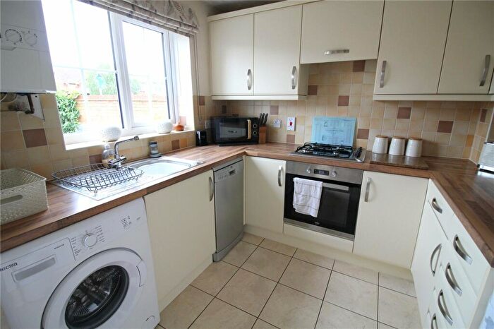 3 Bedroom End Of Terrace House For Sale In Gamekeepers Close, Swindon, Wiltshire, SN25