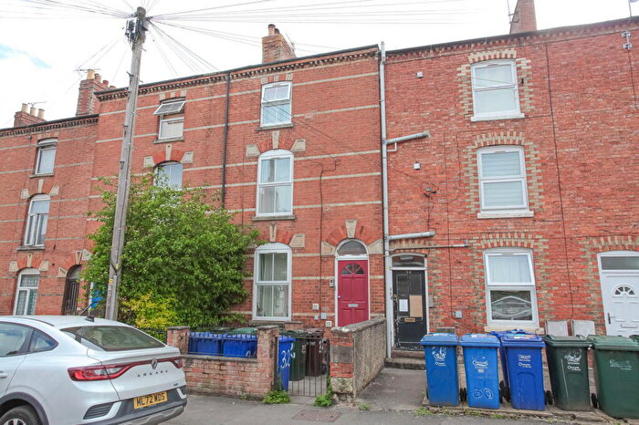 1 Bedroom Apartment To Rent In West Street, Banbury, OX16