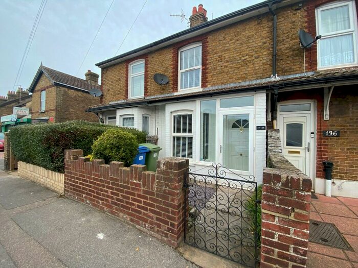 2 Bedroom Terraced House To Rent In London Road, Sittingbourne, ME10
