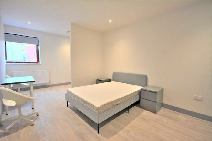 Studio To Rent In Colindale Avenue, London, NW9