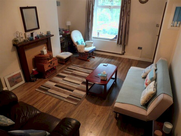 1 Bedroom Terraced House To Rent In Emmanuel Terrace, Huddersfield, HD4