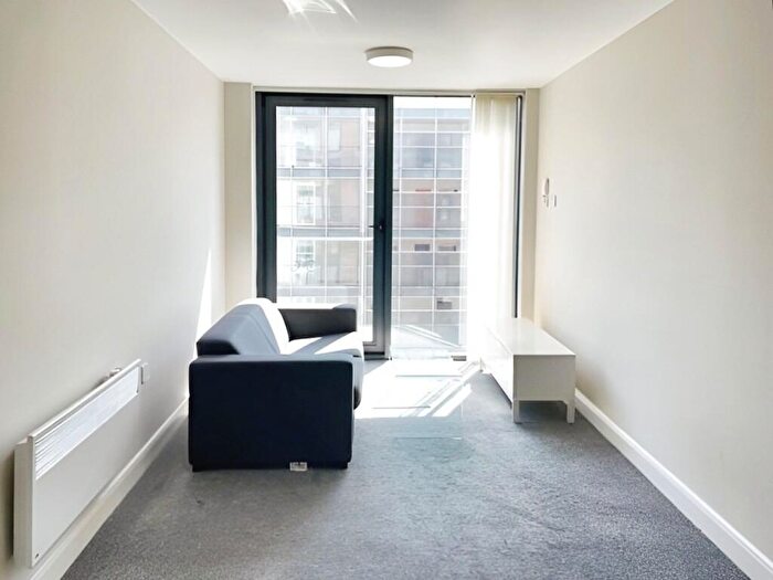 1 Bedroom Flat To Rent In Skinner Lane, Leeds, West Yorkshire, Uk, LS7