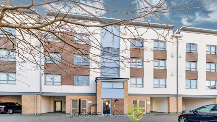 2 Bedroom Flat To Rent In Ballantyne Drive, Essex, CO2