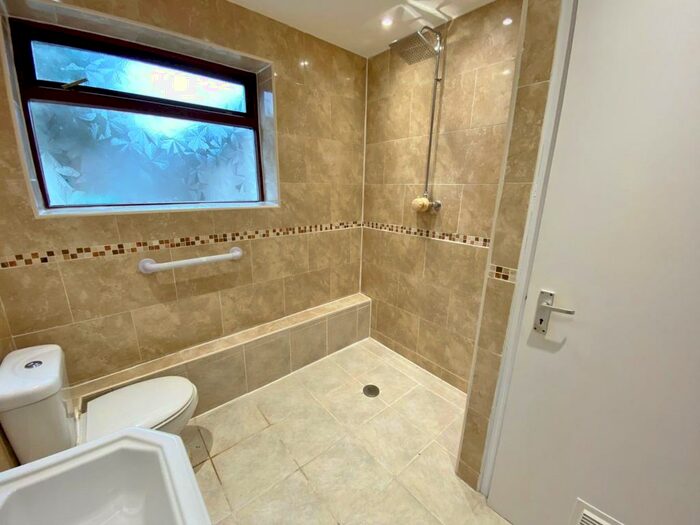 4 Bedroom Bungalow To Rent In Catford Lane, Little Eccleston, Preston, PR3