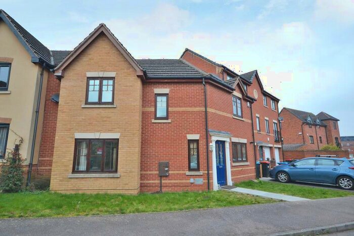 3 Bedroom Terraced House To Rent In Miserden Crescent, Westcroft, Milton Keynes, Buckinghamshire, MK4
