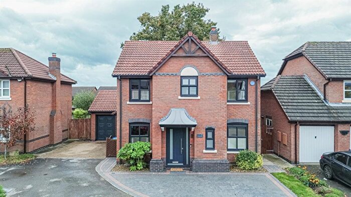4 Bedroom Detached House For Sale In Hatchery Close, Appleton Thorn, Warrington, WA4