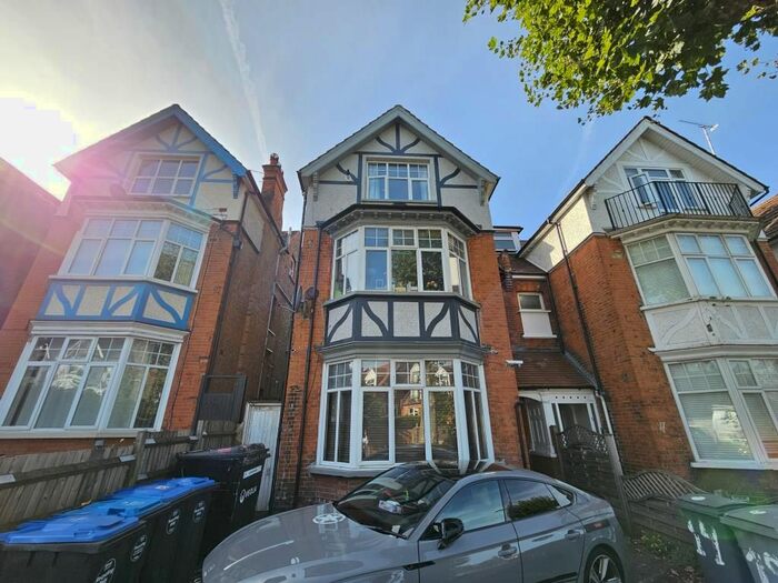 1 Bedroom Flat To Rent In Staverton Road, Willesden Green, NW2