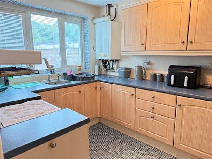 3 Bedroom Town House For Sale In Chapelhill Drive, Manchester, M9