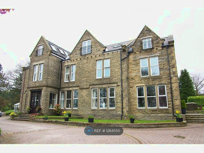 3 Bedroom Flat To Rent In Long House, Dobcross, Oldham OL3