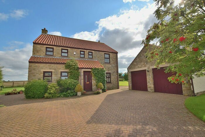 4 Bedroom Detached House For Sale In Scots Dyke Close, Melsonby, DL10