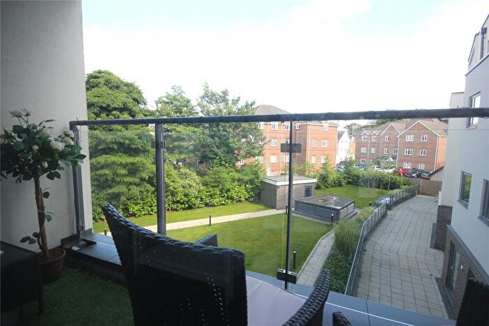 1 Bedroom Apartment To Rent In Woking, Surrey, GU22