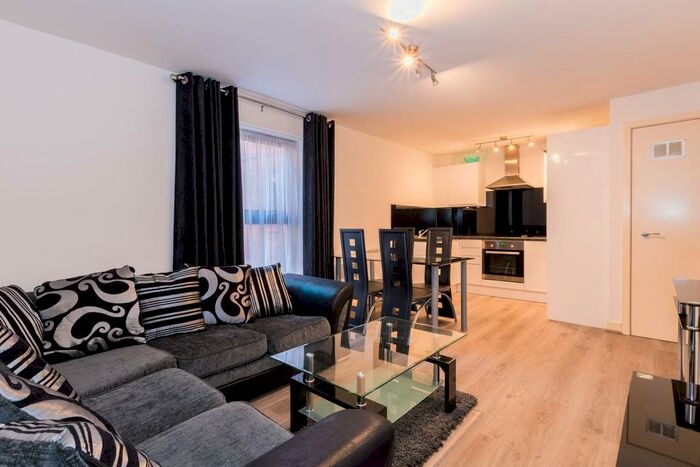 1 Bedroom Apartment To Rent In The Chandlers, Leeds City Centre, LS2