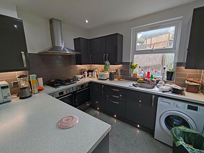 7 Bedroom Terraced House To Rent In Cathays Terrace, Cathays, Cardiff, CF24