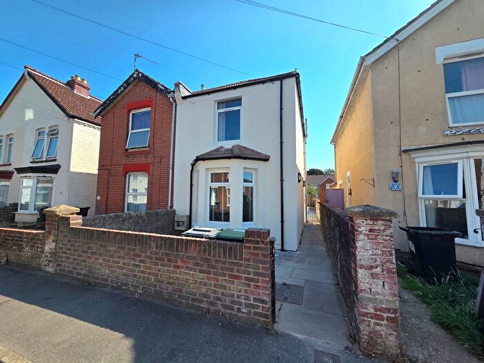 3 Bedroom Semi Detached House To Rent In Leesland Road, Gosport, PO12