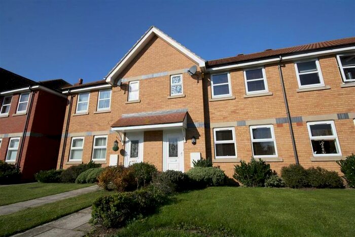 3 Bedroom Terraced House To Rent In Thamesbrook, Woodleigh Green, Hull, HU7