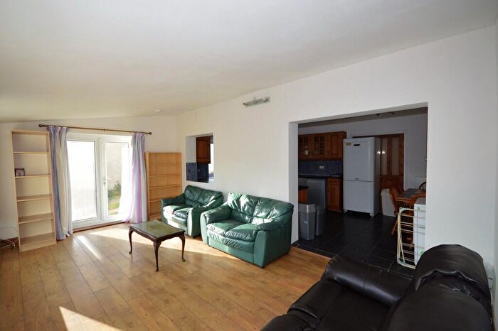 5 Bedroom Detached House To Rent In Brassey Road, Winton, Bournemouth, BH9