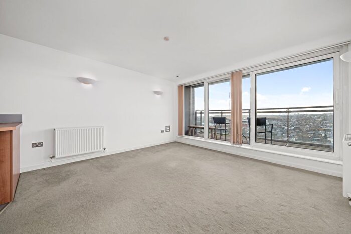 2 Bedroom Flat For Sale In Argento Tower, Mapleton Road, SW18