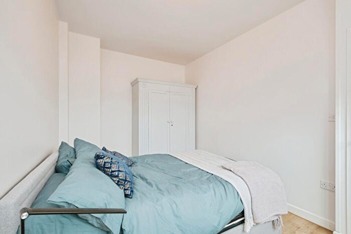 2 Bedroom Flat For Sale In Suffolk Street Queensway, Birmingham, West Midlands, B1