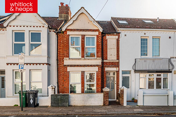 2 Bedroom Flat For Sale In Ruskin Road, Hove, BN3