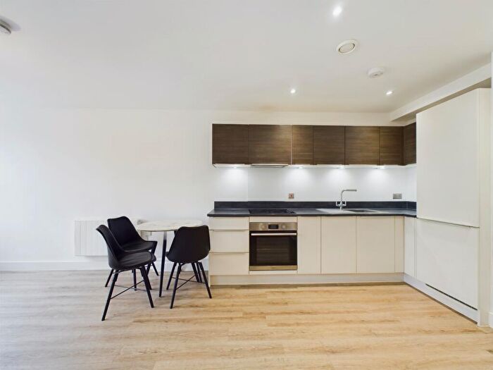 1 Bedroom Apartment To Rent In Clifton House, Broadway, Peterborough, PE1