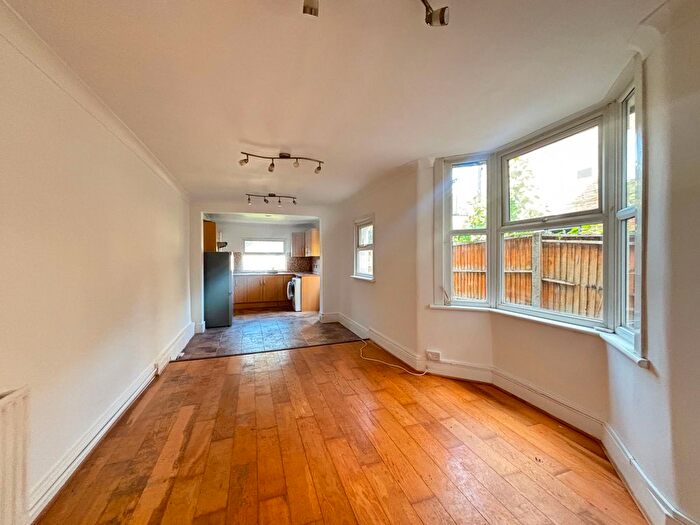 4 Bedroom Terraced House To Rent In Ashenden Road, London, E5