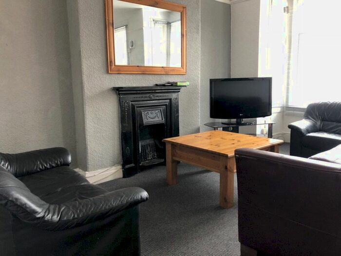 5 Bedroom Property To Rent In Glen Park Avenue, Near The Uni Gym, Plymouth, PL4