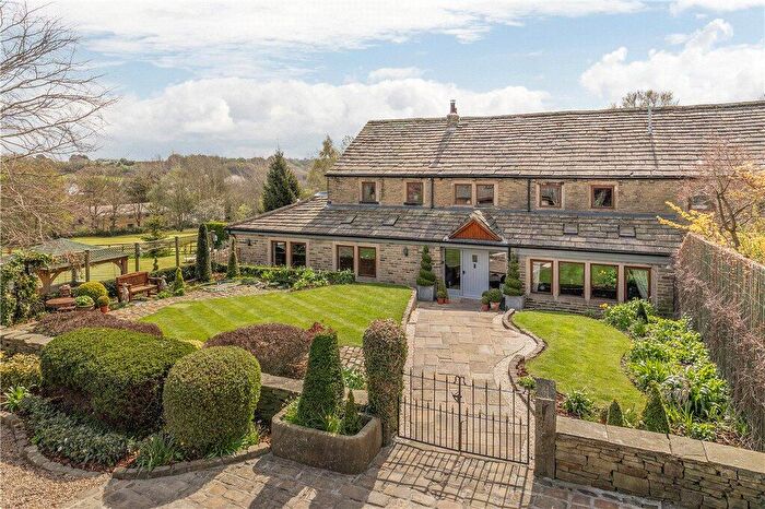 7 Bedroom Barn Conversion For Sale In Roker Lane, Pudsey, West Yorkshire, LS28