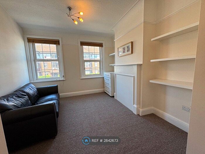1 Bedroom Flat To Rent In Kenton Road, Harrow, HA3