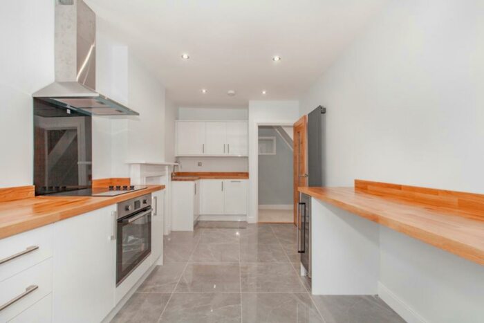 2 Bedroom Apartment To Rent In Causeway, Bicester, OX26