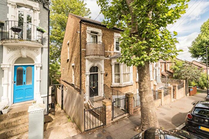 1 Bedroom Flat To Rent In Becondale Road, London, SE19