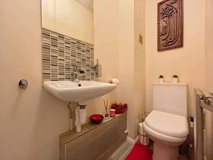4 Bedroom Detached House For Sale In Brackendene, Bradley Stoke, Bristol, BS32