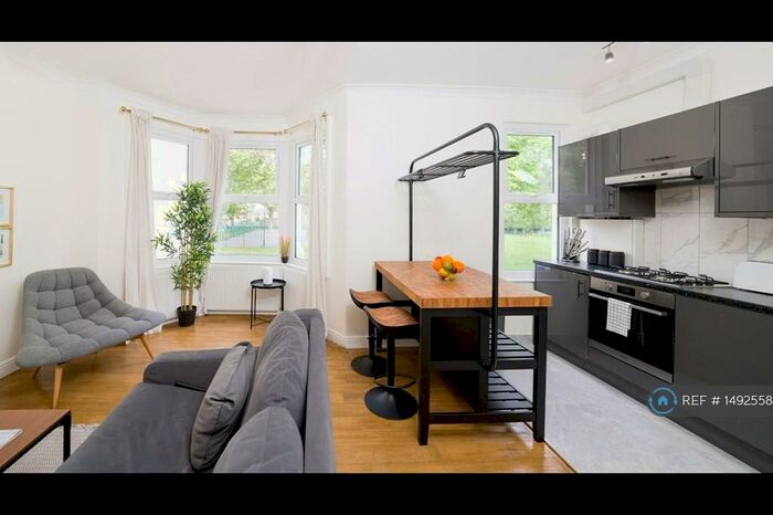 2 Bedroom Flat To Rent In Willoughby Road, London, N8