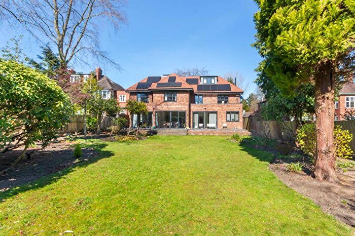6 Bedroom Link Detached House To Rent In Montagu Avenue, Gosforth, Newcastle Upon Tyne, NE3