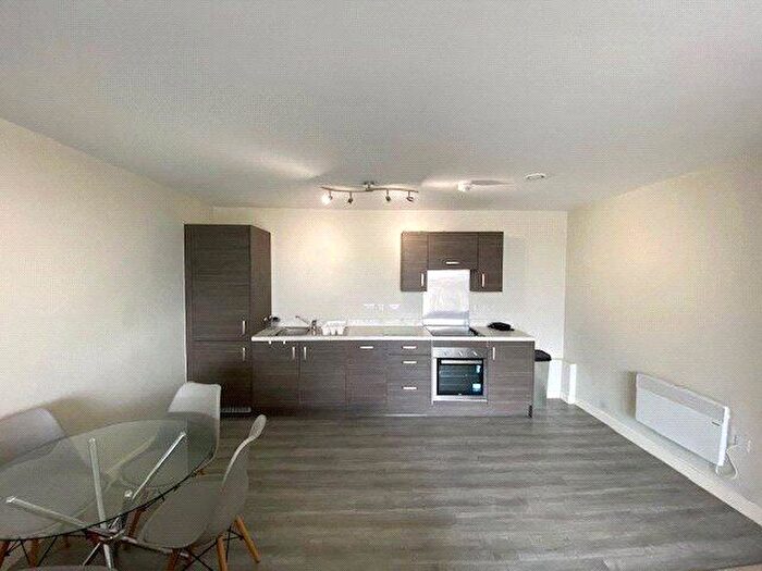 2 Bedroom Apartment To Rent In Adelphi Street, Salford, Manchester City Centre, Greater Manchester, M3