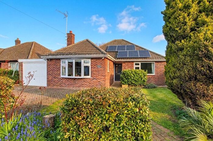 6 Bedroom Detached Bungalow For Sale In Elmfield Drive, Elm, PE14