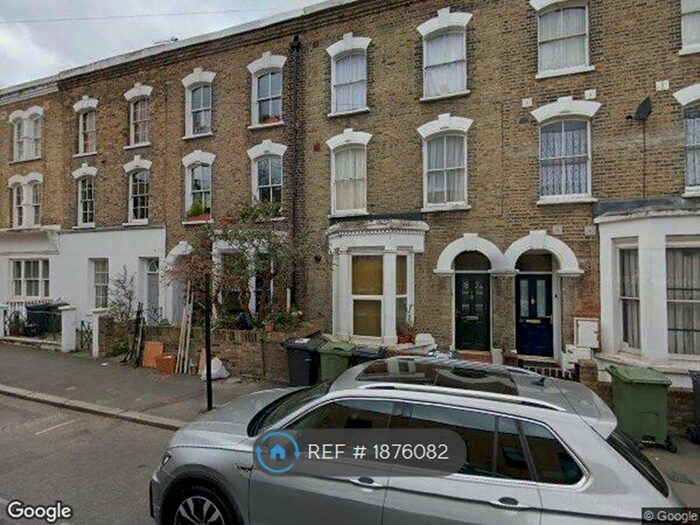 2 Bedroom Maisonette To Rent In Dalyell Road, London, SW9