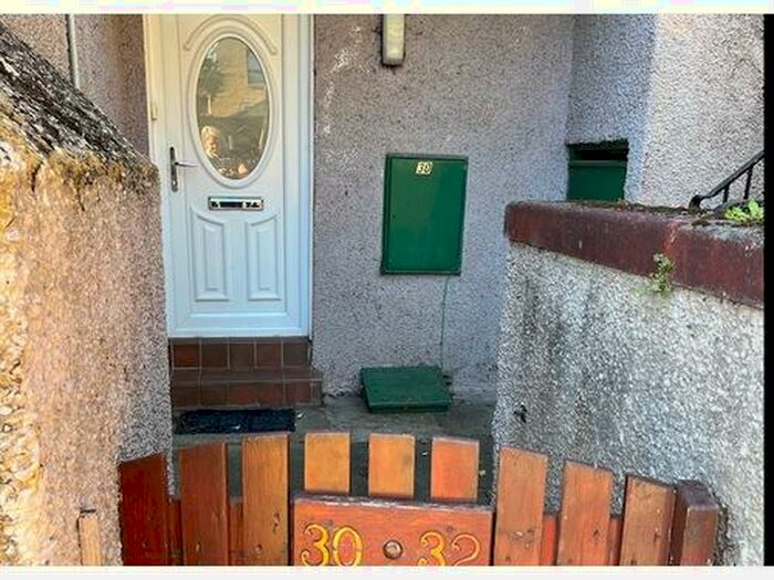 2 Bedroom Ground Flat To Rent In Lilybank Terrace, Dundee, DD4