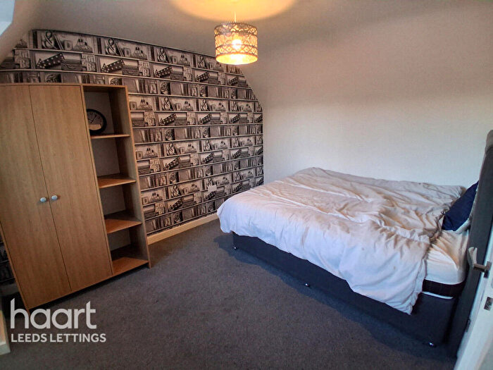 1 Bedroom Detached House To Rent In South Parkway, Leeds, LS14