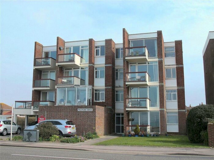 2 Bedroom Apartment To Rent In Waters Edge, Lee On The Solent, Hampshire, PO13