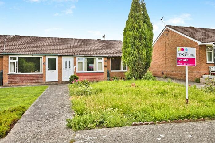 2 Bedroom Detached House For Sale In Rowan Way, Yeovil, BA20