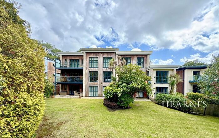 2 Bedroom Apartment For Sale In Glenferness Avenue, Talbot Woods, Bournemouth, BH4