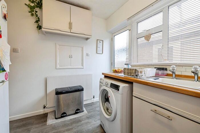 2 Bedroom Detached Bungalow For Sale In Beech Road, Branston, Lincoln, LN4