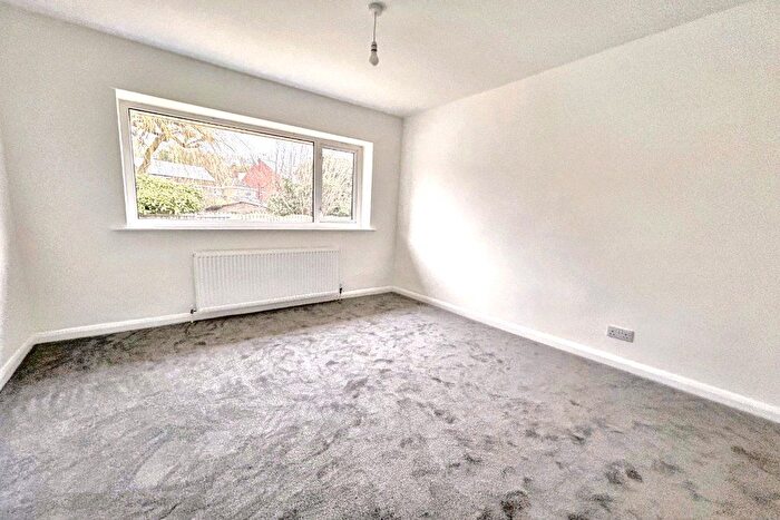 2 Bedroom Bungalow For Sale In Thornes Moor Drive, Wakefield, West Yorkshire, WF2