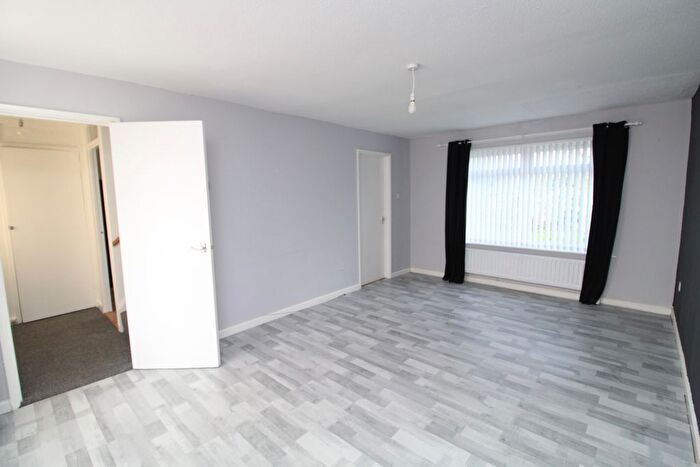 3 Bedroom Semi-Detached House To Rent In Gray Road, Sunderland, SR2