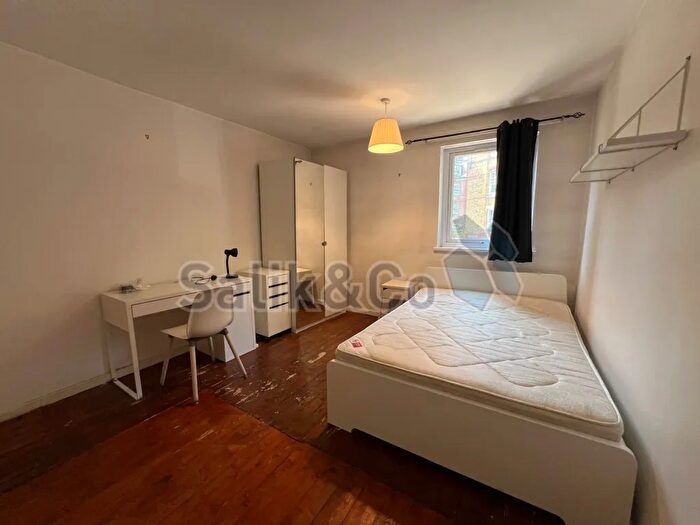 5 Bedroom Terraced House To Rent In Swanfield Street, London, E2