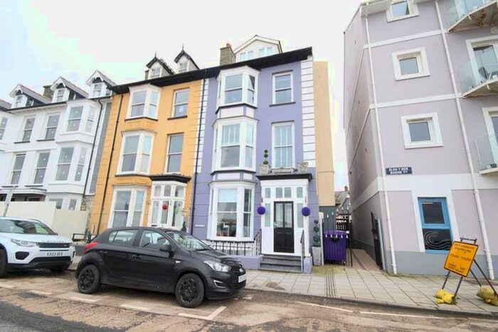 1 Bedroom Flat To Rent In Marine Terrace, Aberystwyth, SY23