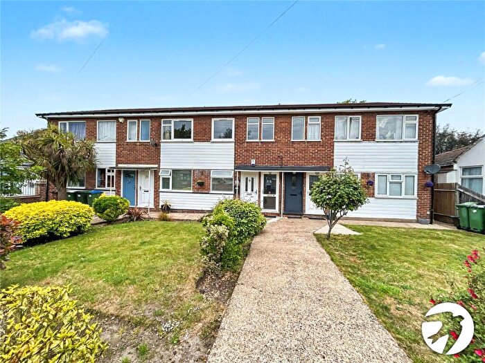 2 Bedroom Maisonette For Sale In Queenswood Road, Sidcup, DA15